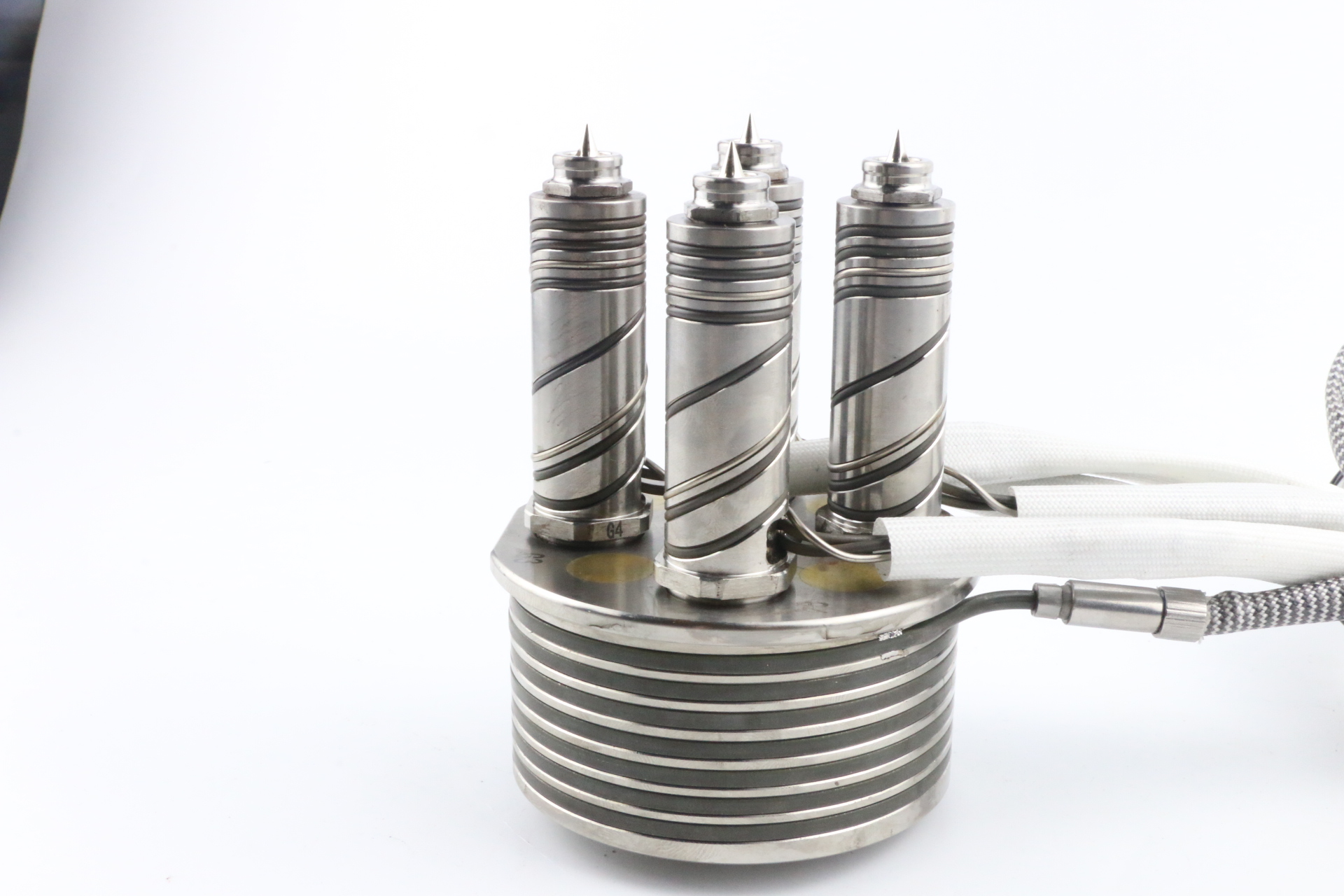 熱流道模具生（shēng）產PS材（cái）料進膠口為會粘膠