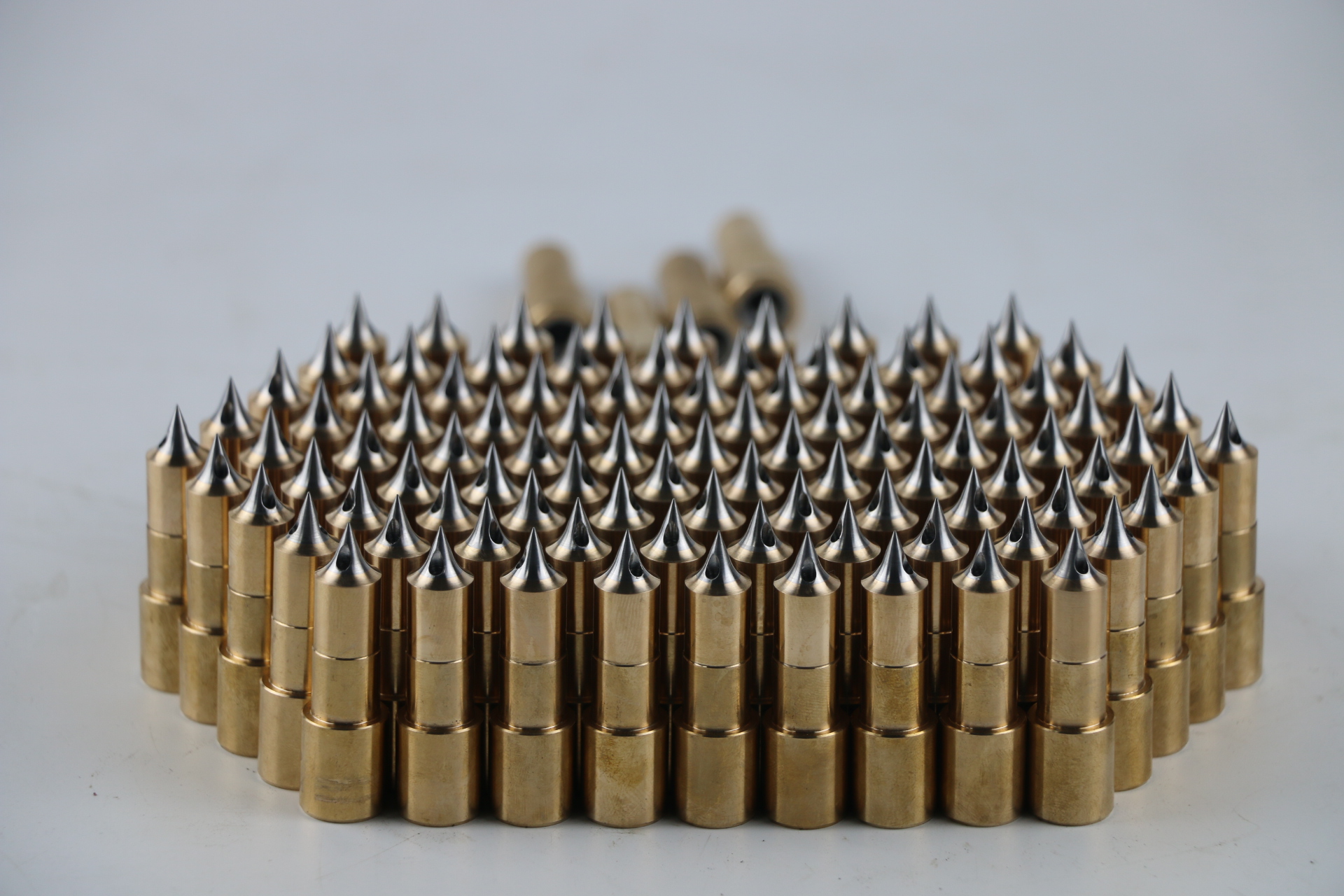 注塑機與熱流道（dào）模具有什麽關係呢