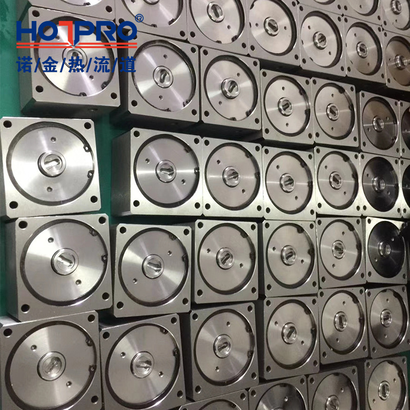 油缸汽车热（rè）流道系统气缸